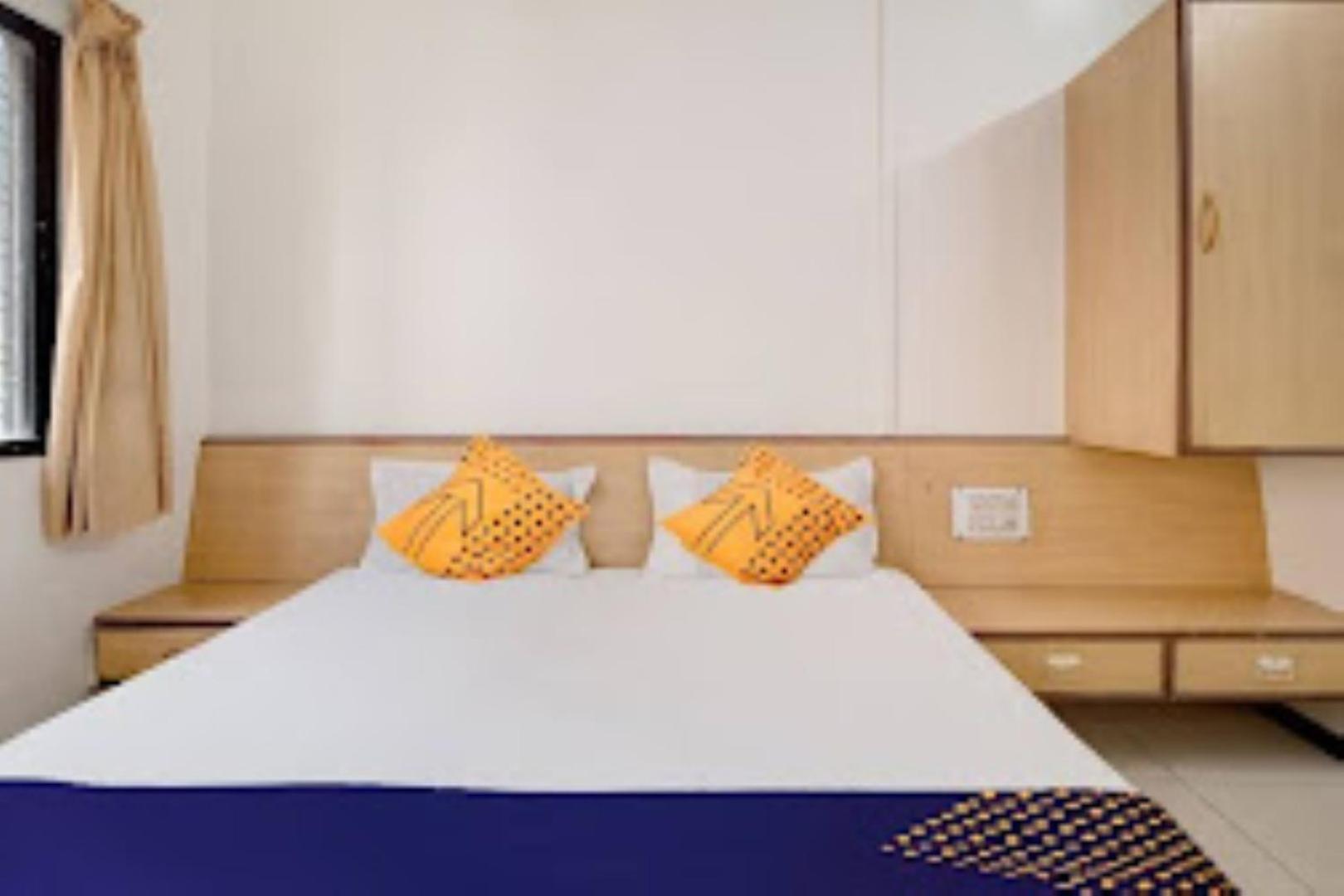Hotel Rahi Nashik Exterior photo
